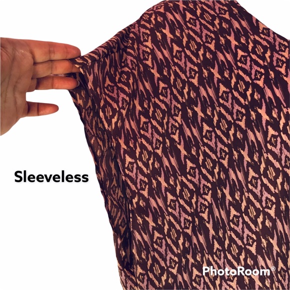 Torrid women brown pink top Aztec pattern, v back slit, sleeveless Sz 3X - Picture 4 of 14